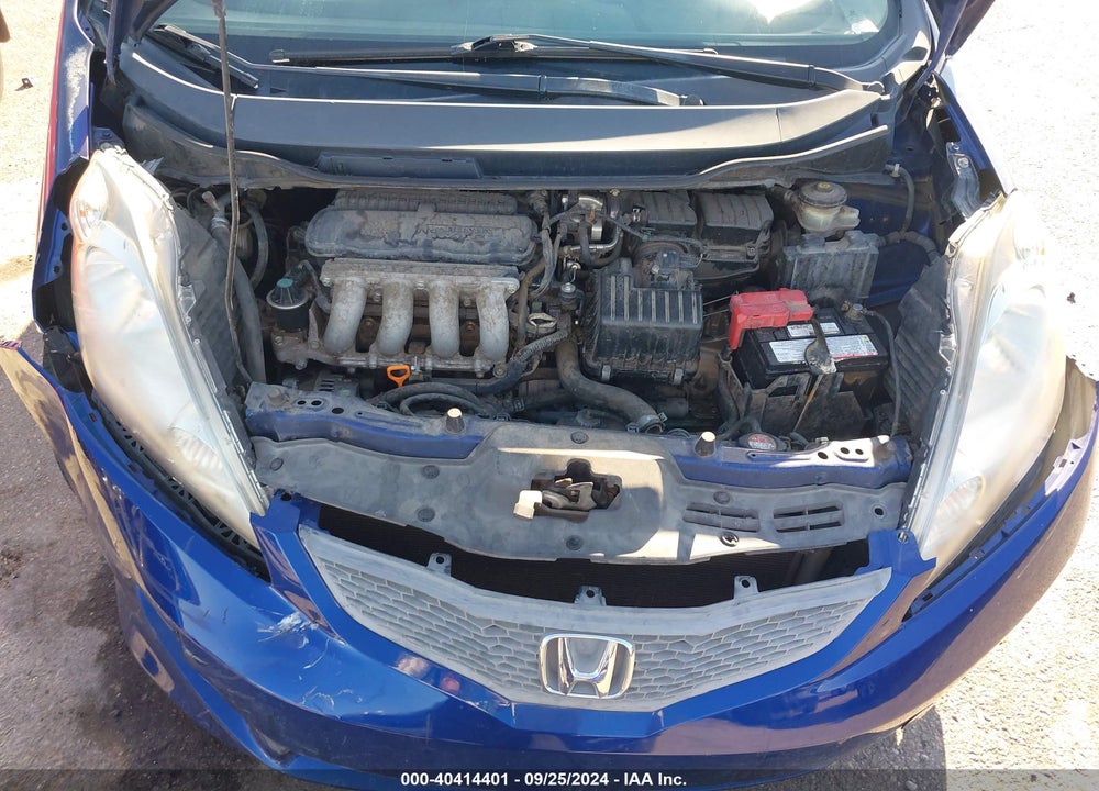 2011 HONDA FIT SPORT VIN: JHMGE8H52BC008812