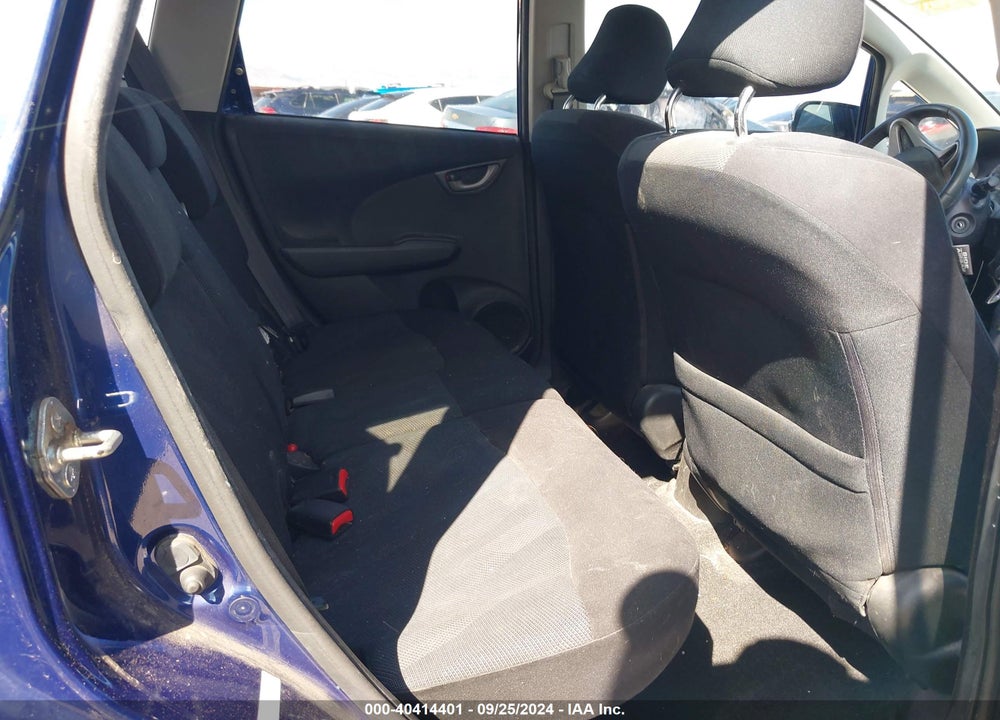 2011 HONDA FIT SPORT VIN: JHMGE8H52BC008812