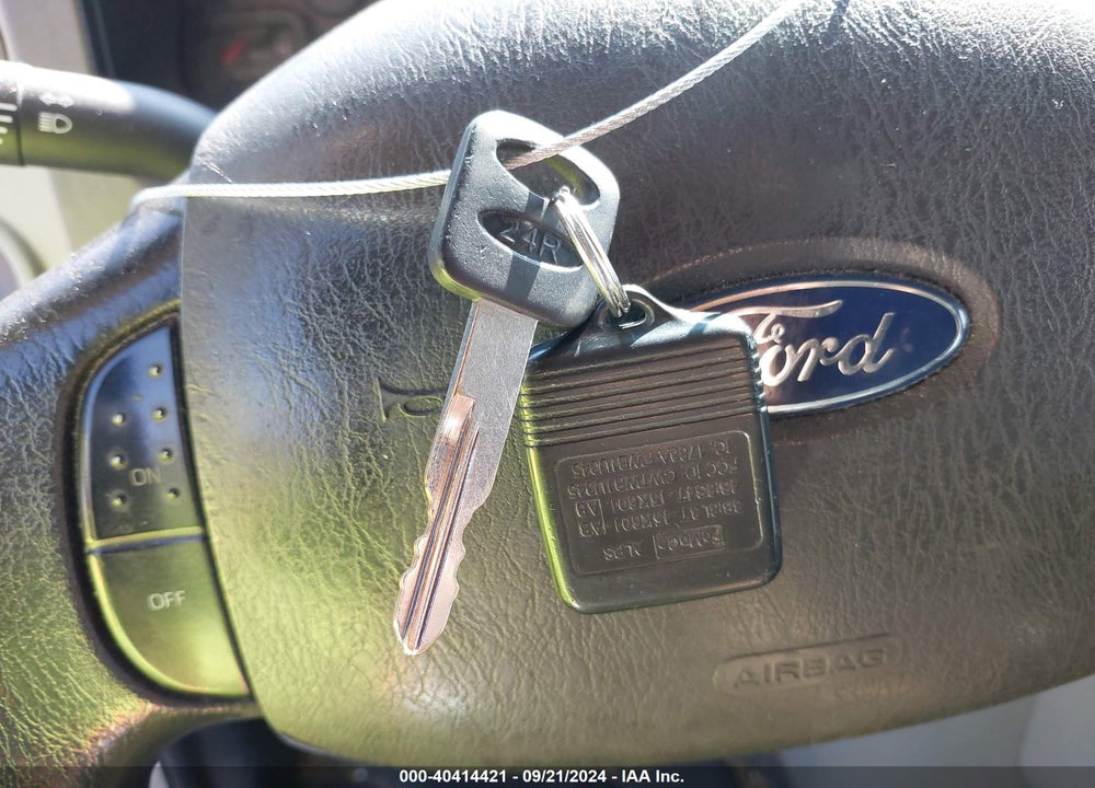 2011 FORD E-250 COMMERCIAL VIN: 1FTNE2EW3BDA45090