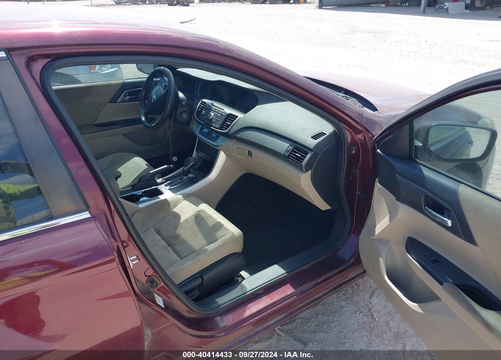 2015 HONDA ACCORD LX VIN: 1HGCR2F35FA212400