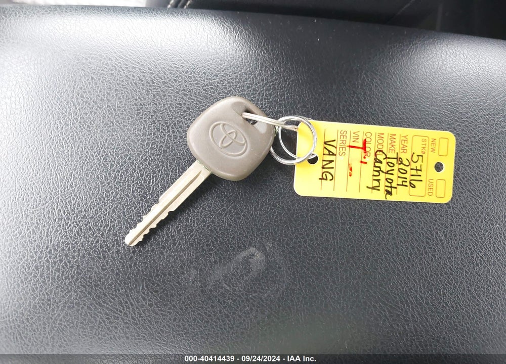 2014 TOYOTA CAMRY SE VIN: 4T1BF1FKXEU328723