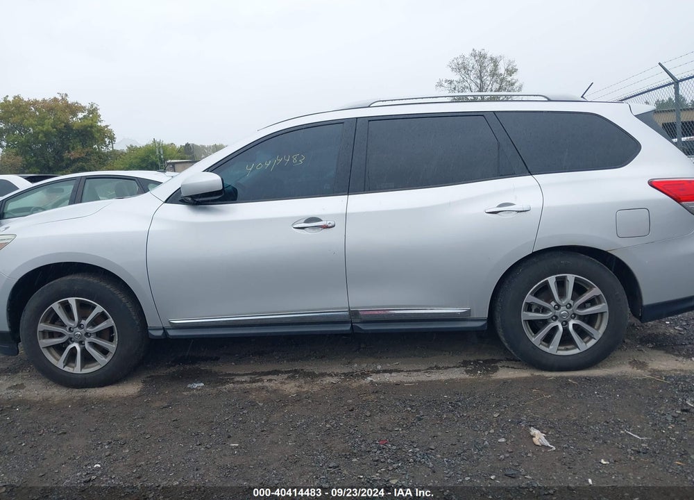 2014 NISSAN PATHFINDER SL VIN: 5N1AR2MM7EC620896