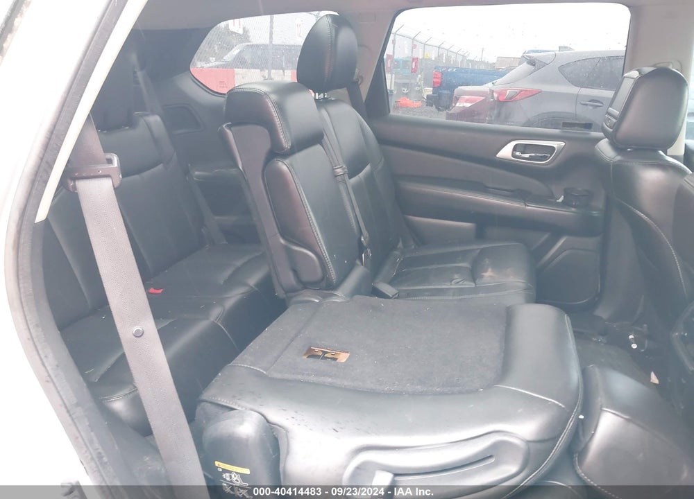 2014 NISSAN PATHFINDER SL VIN: 5N1AR2MM7EC620896