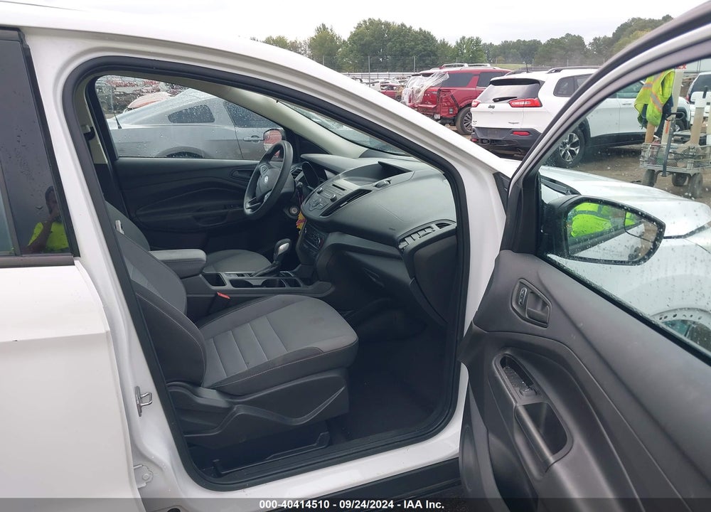 2017 FORD ESCAPE S VIN: 1FMCU0F78HUE85560