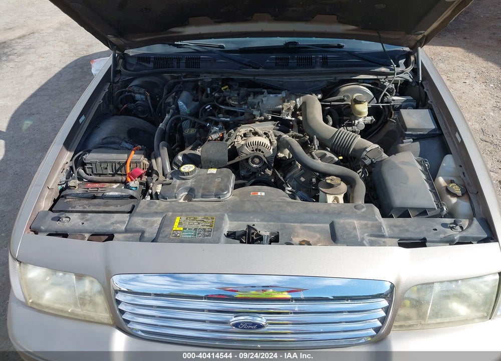 2003 FORD CROWN VICTORIA STANDARD VIN: 2FAFP73W93X164423
