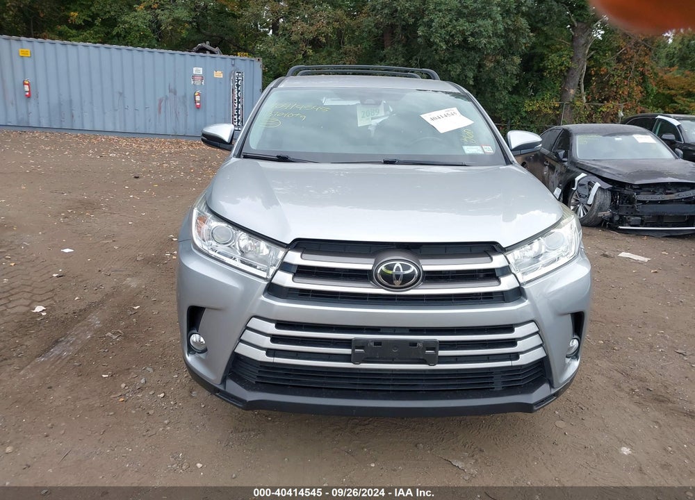 2018 TOYOTA HIGHLANDER LE PLUS VIN: 5TDBZRFHXJS878999