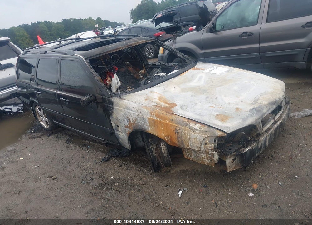 2000 VOLVO V70 R VIN: YV1LV60D5Y2638694