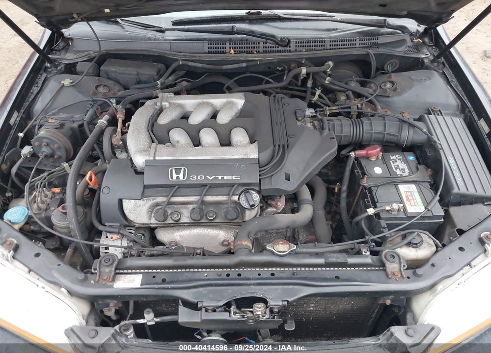 1998 HONDA ACCORD LX V6 VIN: 1HGCG1648WA044146