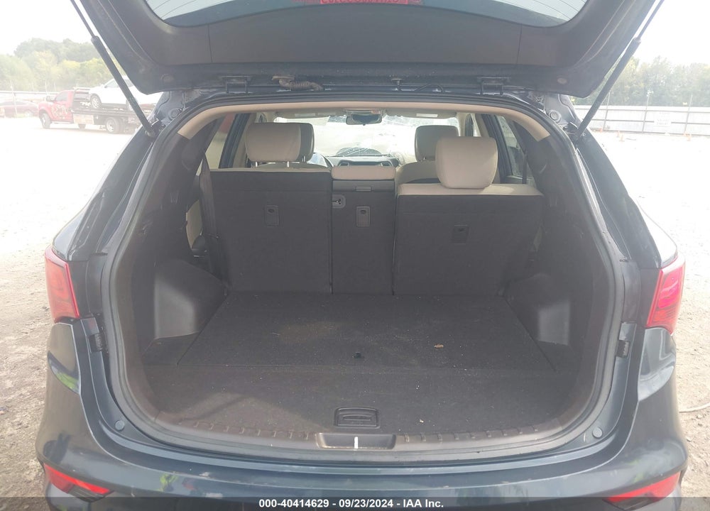 2018 HYUNDAI SANTA FE SPORT 2.4L VIN: 5NMZT3LB9JH087377