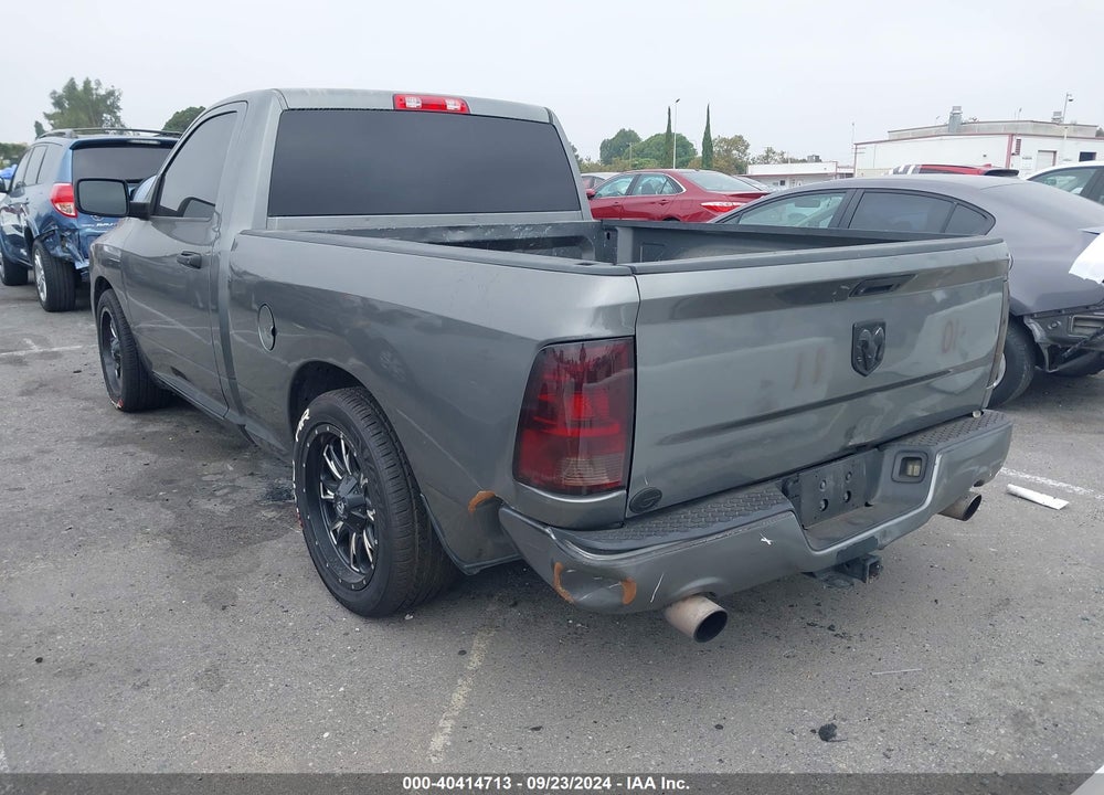 2013 RAM 1500 EXPRESS VIN: 3C6JR6AT6DG519522