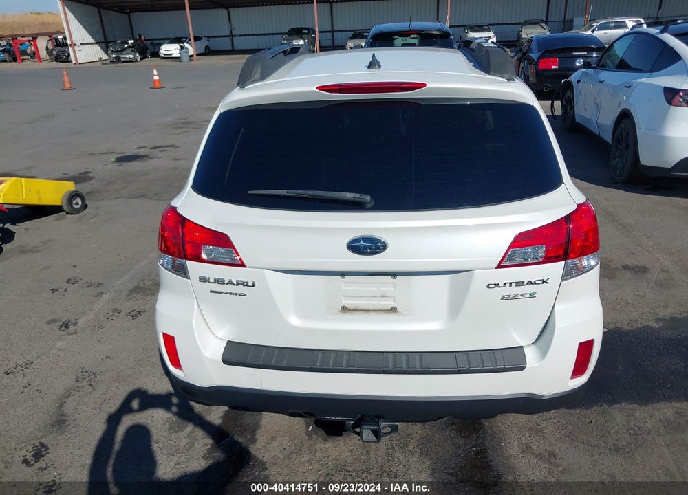 2013 SUBARU OUTBACK 2.5I LIMITED VIN: 4S4BRBSC0D3272808