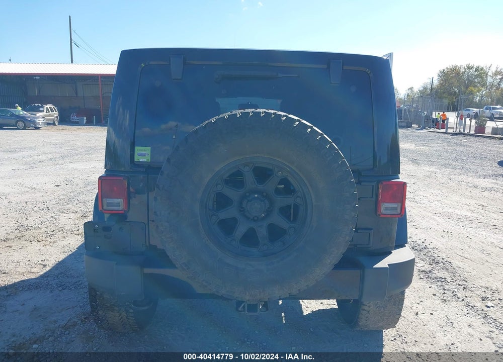 2012 JEEP WRANGLER UNLIMITED SAHARA VIN: 1C4BJWEG2CL280540