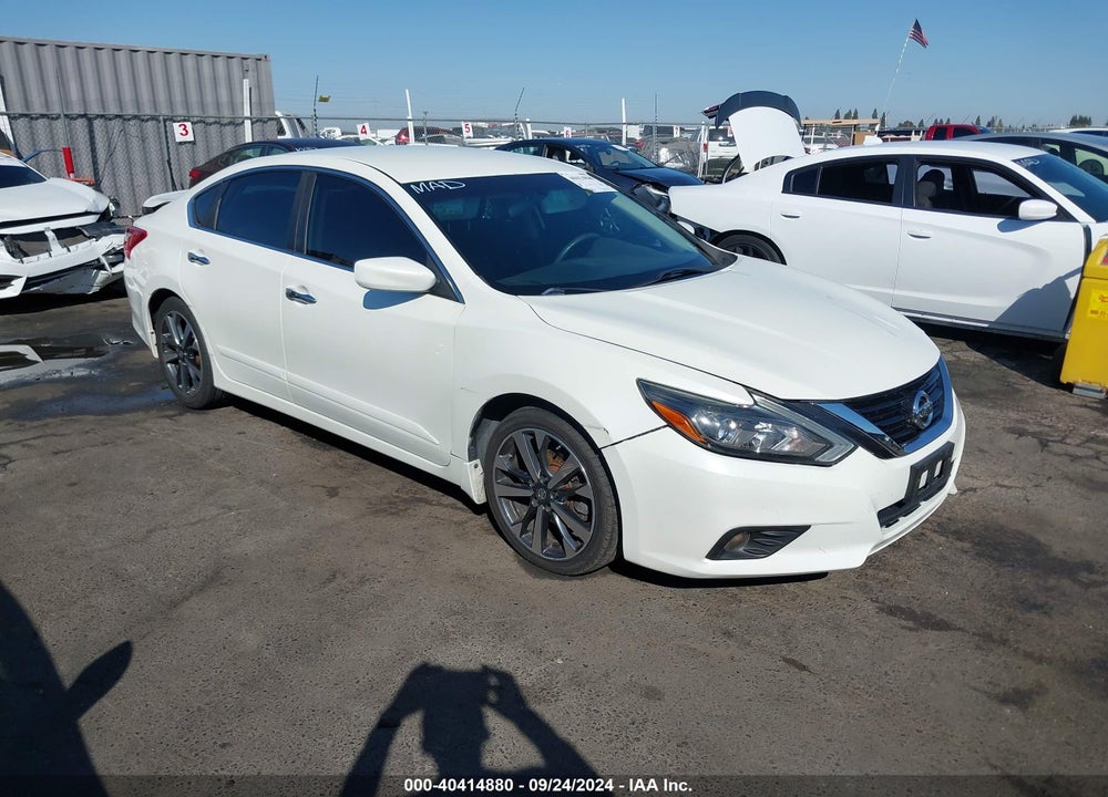 2016 NISSAN ALTIMA 2.5 SR VIN: 1N4AL3AP5GC263852