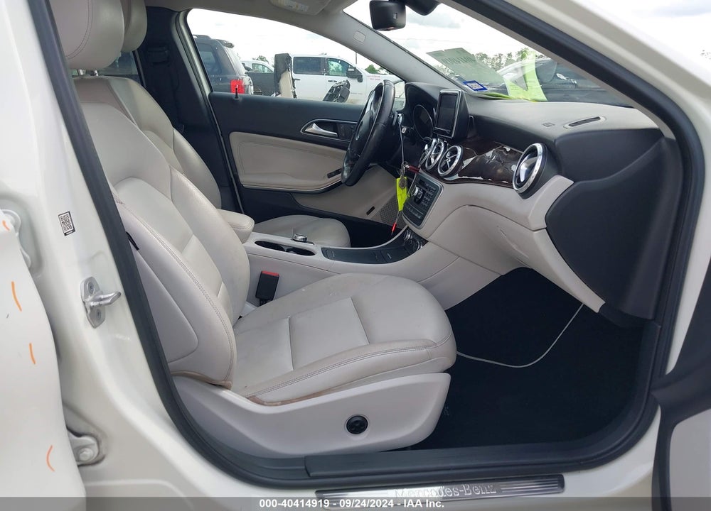 2015 MERCEDES-BENZ GLA-CLASS GLA 250 VIN: WDCTG4GB5FJ085227