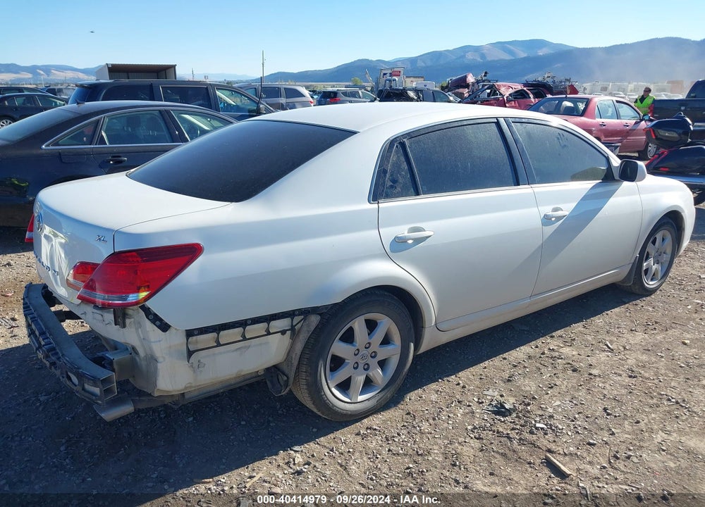 2005 TOYOTA AVALON XL VIN: 4T1BK36B45U056340