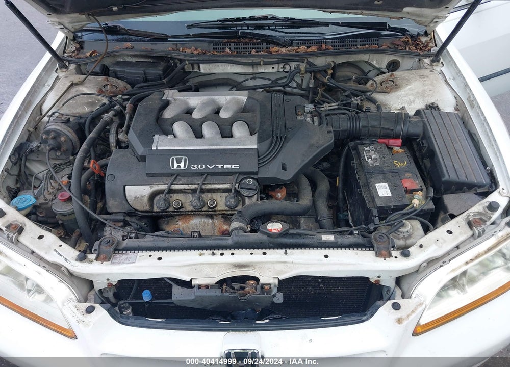 1998 HONDA ACCORD LX V6 VIN: 1HGCG164XWA016526