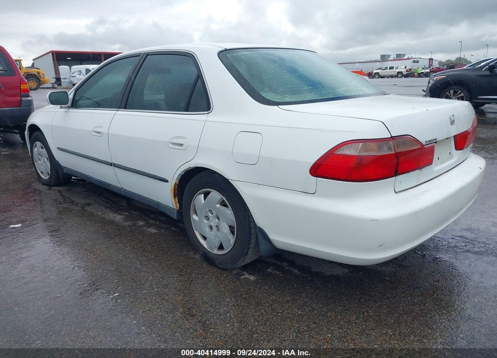 1998 HONDA ACCORD LX V6 VIN: 1HGCG164XWA016526