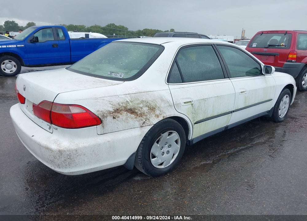 1998 HONDA ACCORD LX V6 VIN: 1HGCG164XWA016526