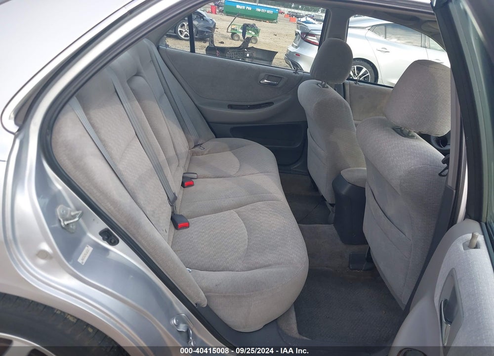 2002 HONDA ACCORD 2.3 SE VIN: 1HGCG56752A066827