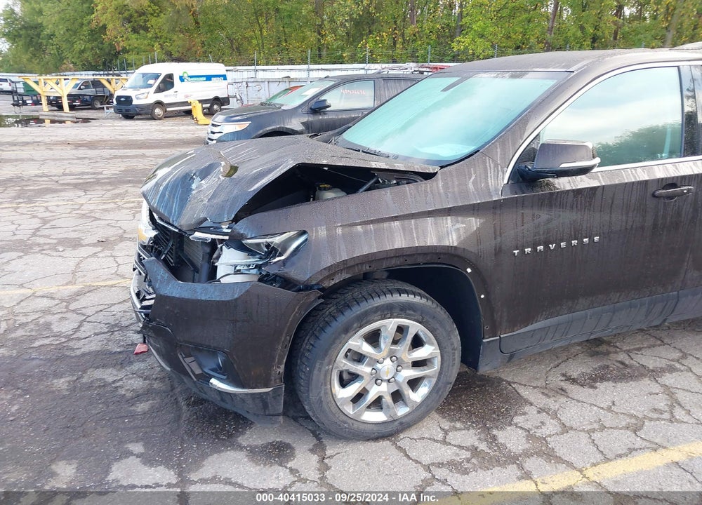 2018 CHEVROLET TRAVERSE 1LT VIN: 1GNEVGKW8JJ113537