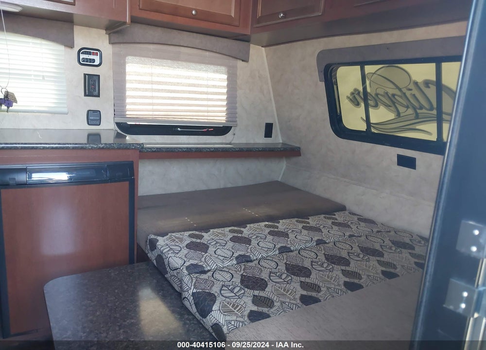 2015 COACHMEN CLIPPER M-16B VIN: 5ZT2CWEC0F5107078