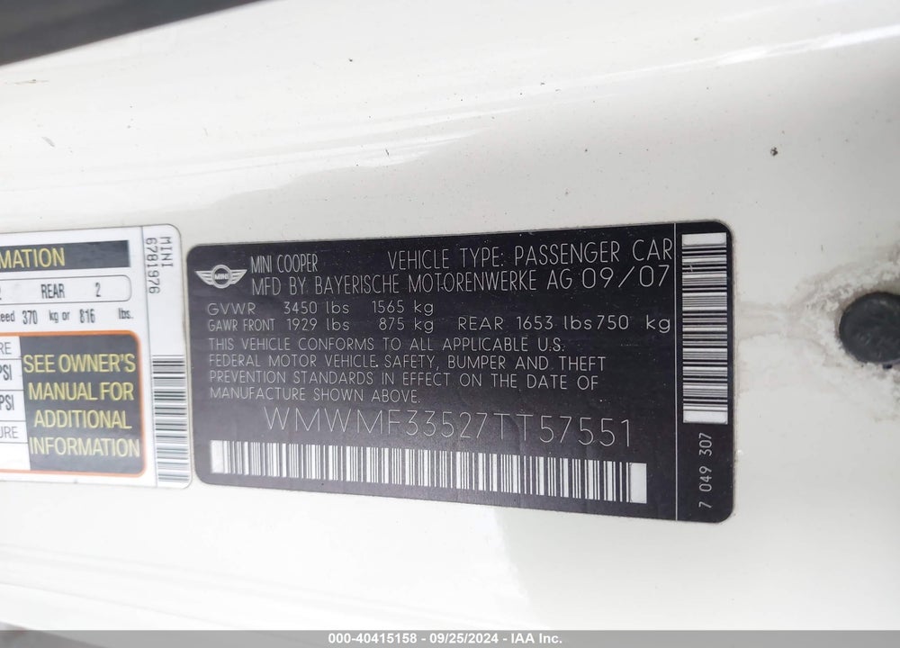 2007 MINI COOPER VIN: WMWMF33527TT57551
