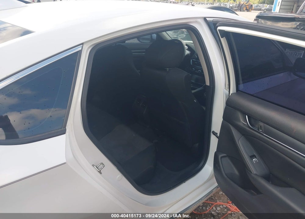 2018 HONDA ACCORD EX VIN: 1HGCV1F47JA015977