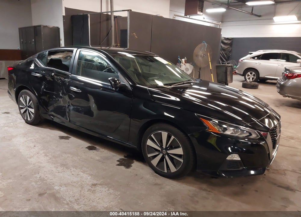 2022 NISSAN ALTIMA SV FWD VIN: 1N4BL4DV2NN411574