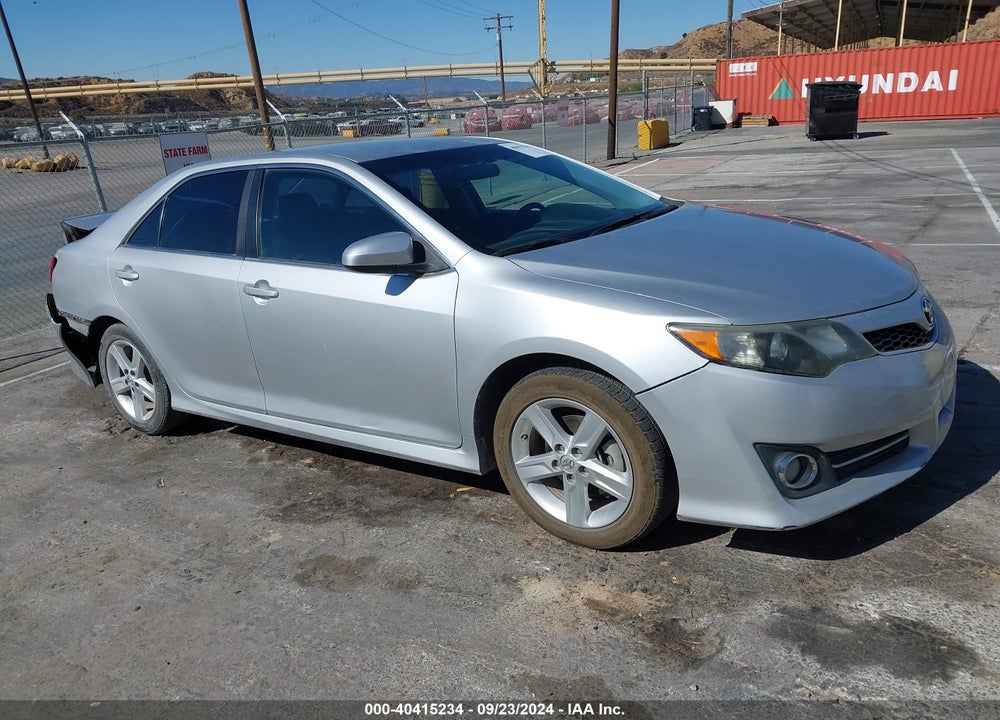 2014 TOYOTA CAMRY SE VIN: 4T1BF1FK3EU788550