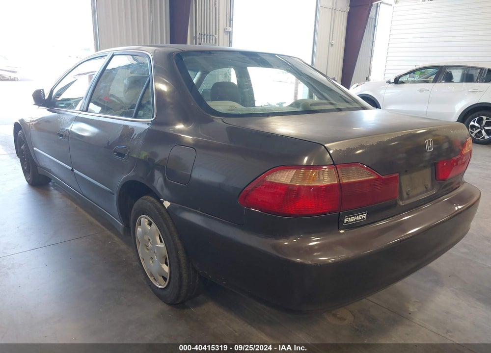 1999 HONDA ACCORD VIN: 1HGCG5548XA123746