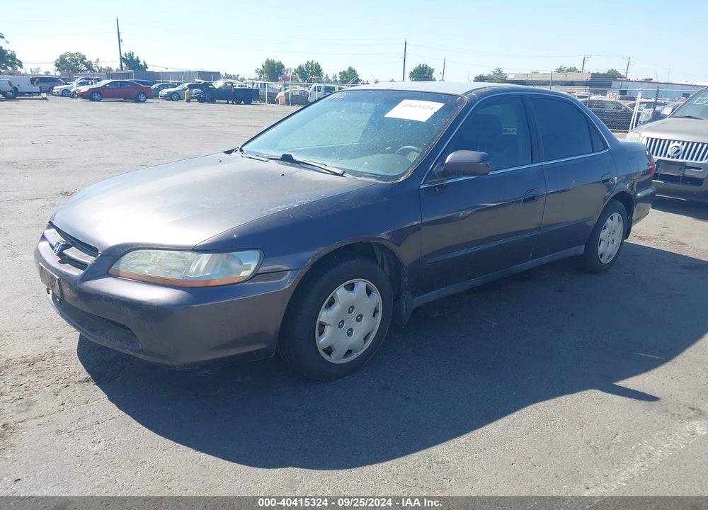 1998 HONDA ACCORD LX VIN: 1HGCG5640WA268535