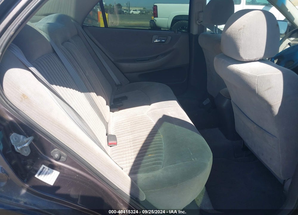 1998 HONDA ACCORD LX VIN: 1HGCG5640WA268535