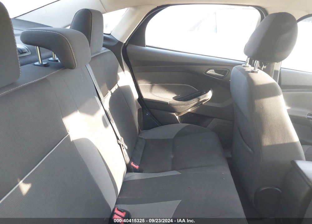2014 FORD FOCUS SE VIN: 1FADP3F29EL118003