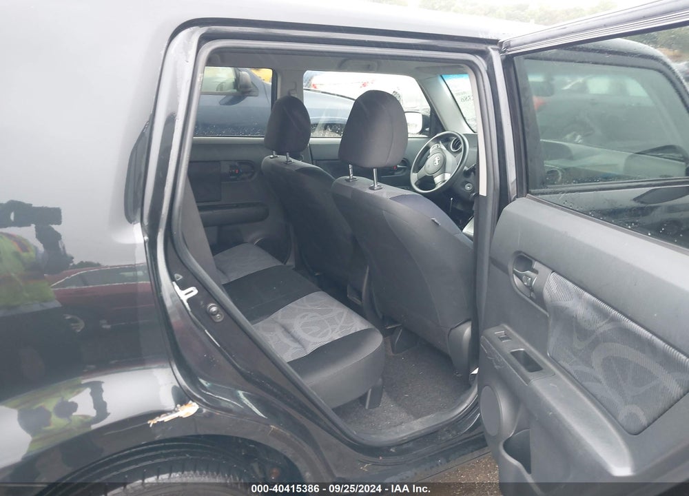 2011 SCION XB VIN: JTLZE4FE7B1137005