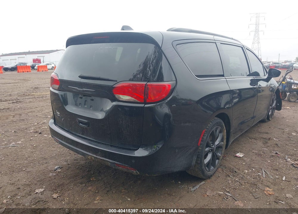 2019 CHRYSLER PACIFICA TOURING L VIN: 2C4RC1BG7KR627530