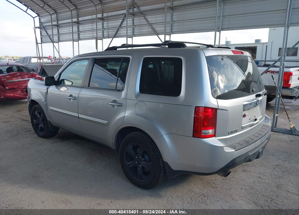 2015 HONDA PILOT EX-L VIN: 5FNYF3H54FB010687