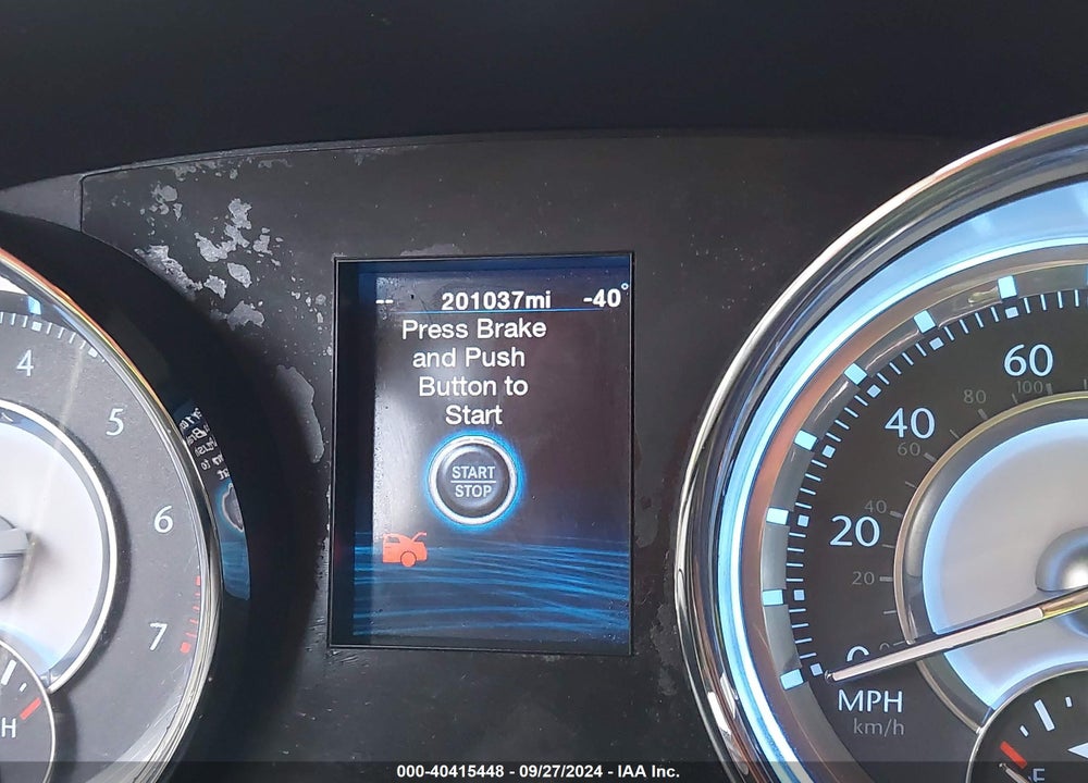 2012 CHRYSLER 300 VIN: 2C3CCACG1CH266098