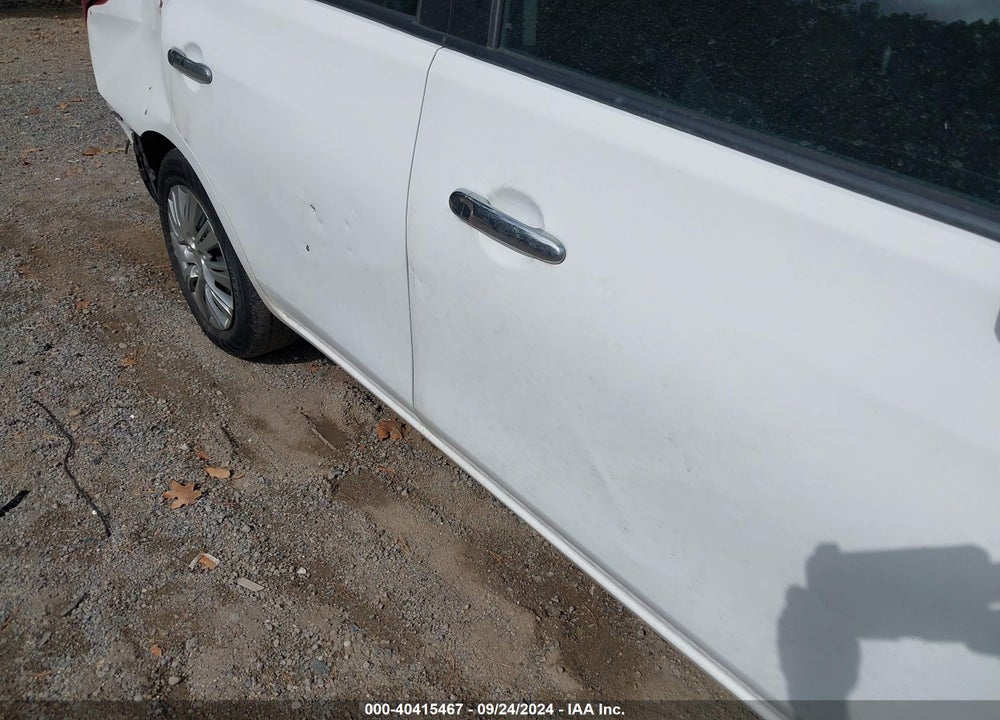 2019 NISSAN VERSA 1.6 SV VIN: 3N1CN7AP7KL832639