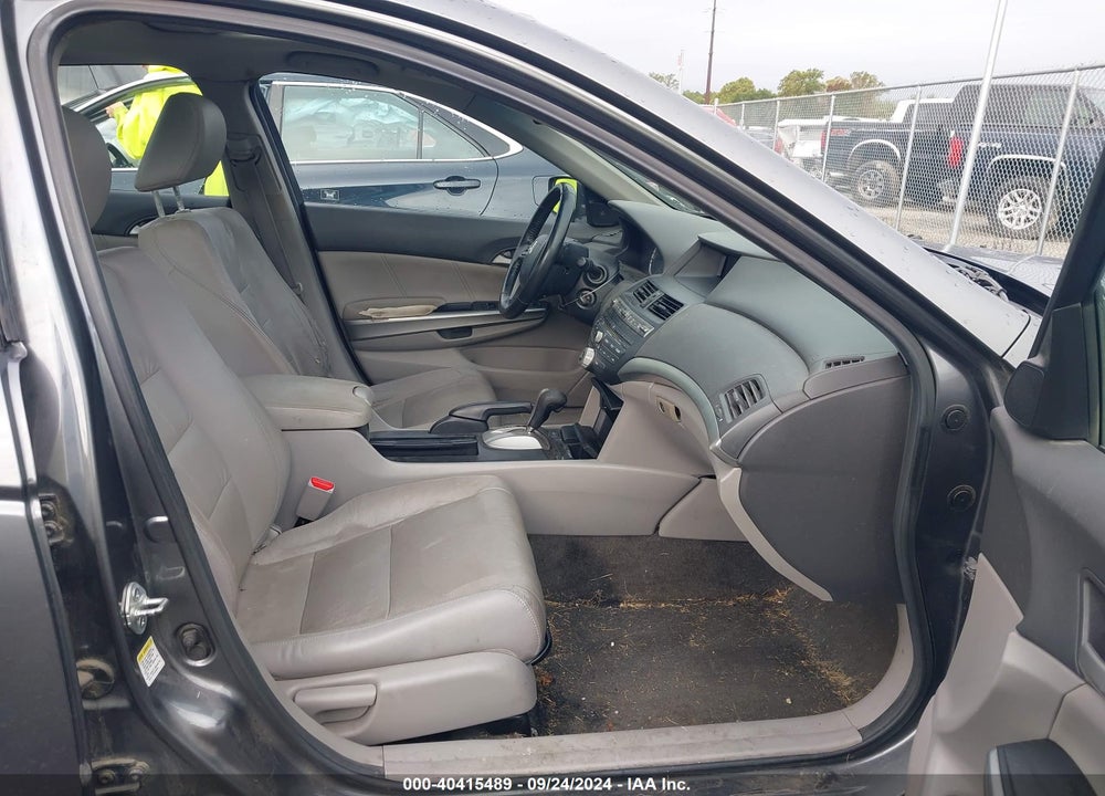 2010 HONDA ACCORD 2.4 EX-L VIN: 1HGCP2F86AA132551