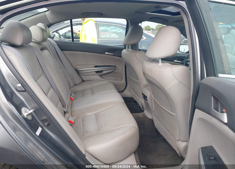 2010 HONDA ACCORD 2.4 EX-L VIN: 1HGCP2F86AA132551