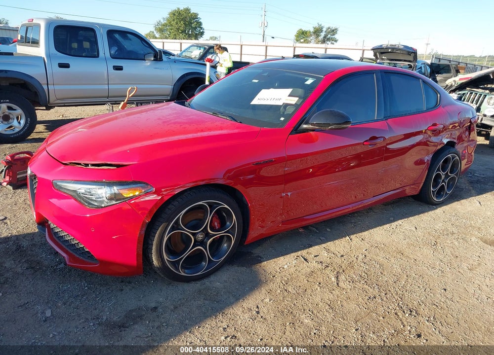 2022 ALFA ROMEO GIULIA VELOCE AWD VIN: ZARFANBN4N7656235
