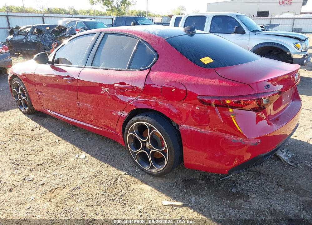 2022 ALFA ROMEO GIULIA VELOCE AWD VIN: ZARFANBN4N7656235