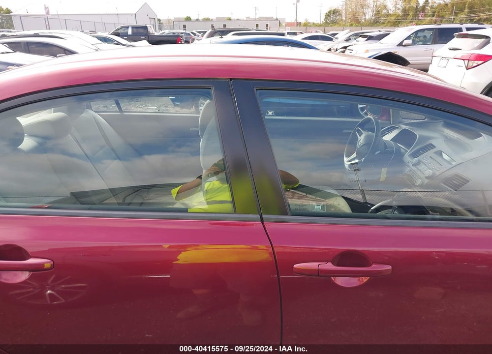 2010 HONDA CIVIC LX VIN: 2HGFA1F55AH577542