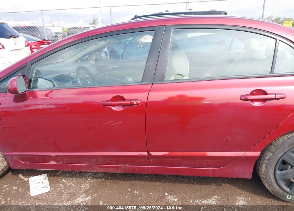 2010 HONDA CIVIC LX VIN: 2HGFA1F55AH577542