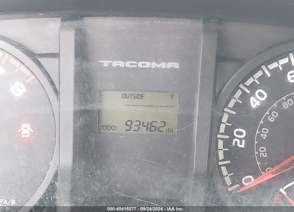 2017 TOYOTA TACOMA SR VIN: 5TFRX5GN2HX097836