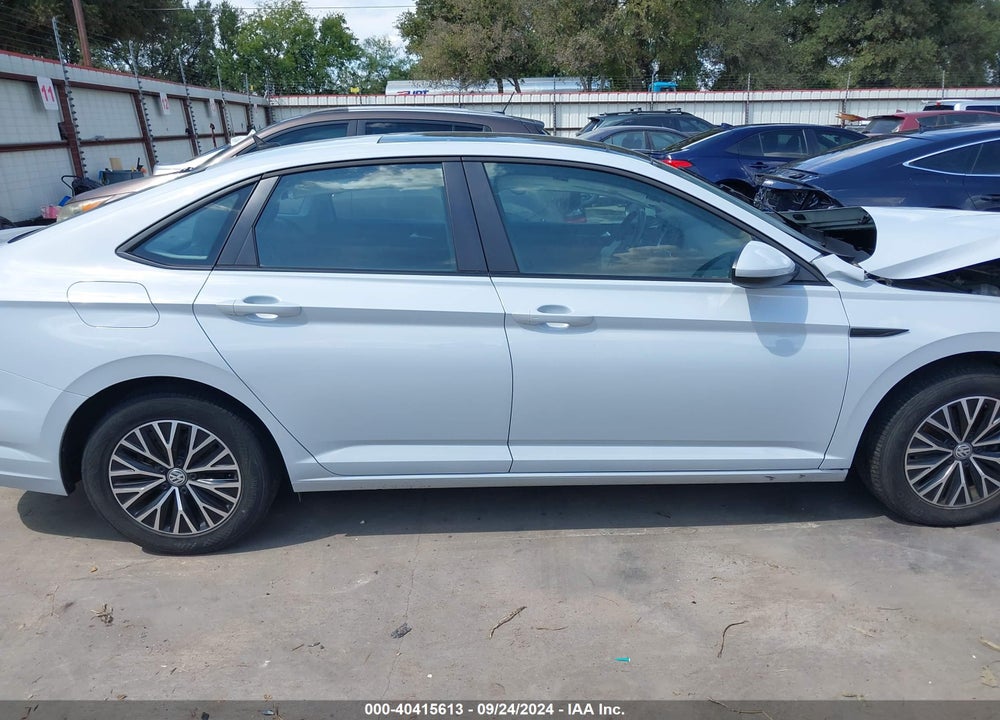 2019 VOLKSWAGEN JETTA 1.4T SEL VIN: 3VWE57BU3KM102048