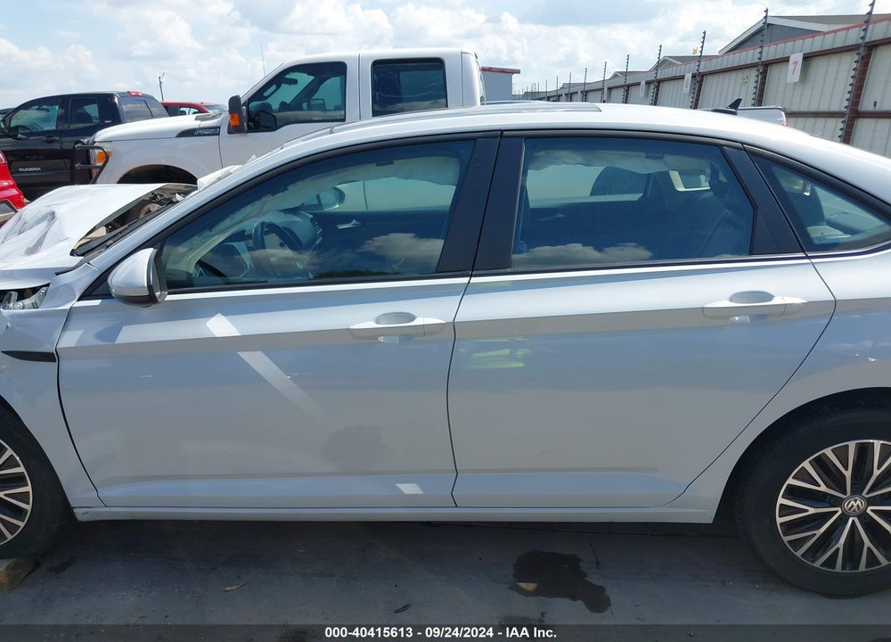 2019 VOLKSWAGEN JETTA 1.4T SEL VIN: 3VWE57BU3KM102048
