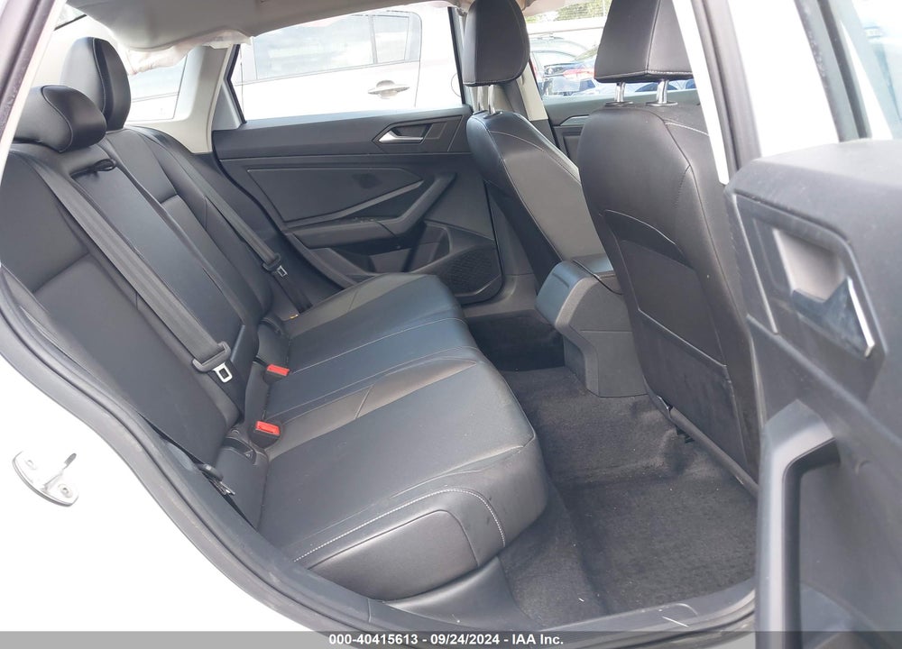 2019 VOLKSWAGEN JETTA 1.4T SEL VIN: 3VWE57BU3KM102048