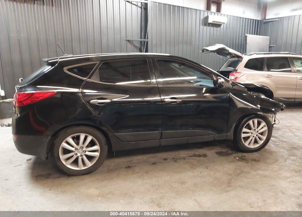 2012 HYUNDAI TUCSON LIMITED VIN: KM8JU3AC2CU464161