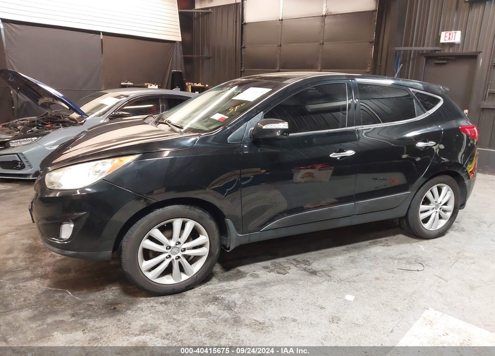 2012 HYUNDAI TUCSON LIMITED VIN: KM8JU3AC2CU464161